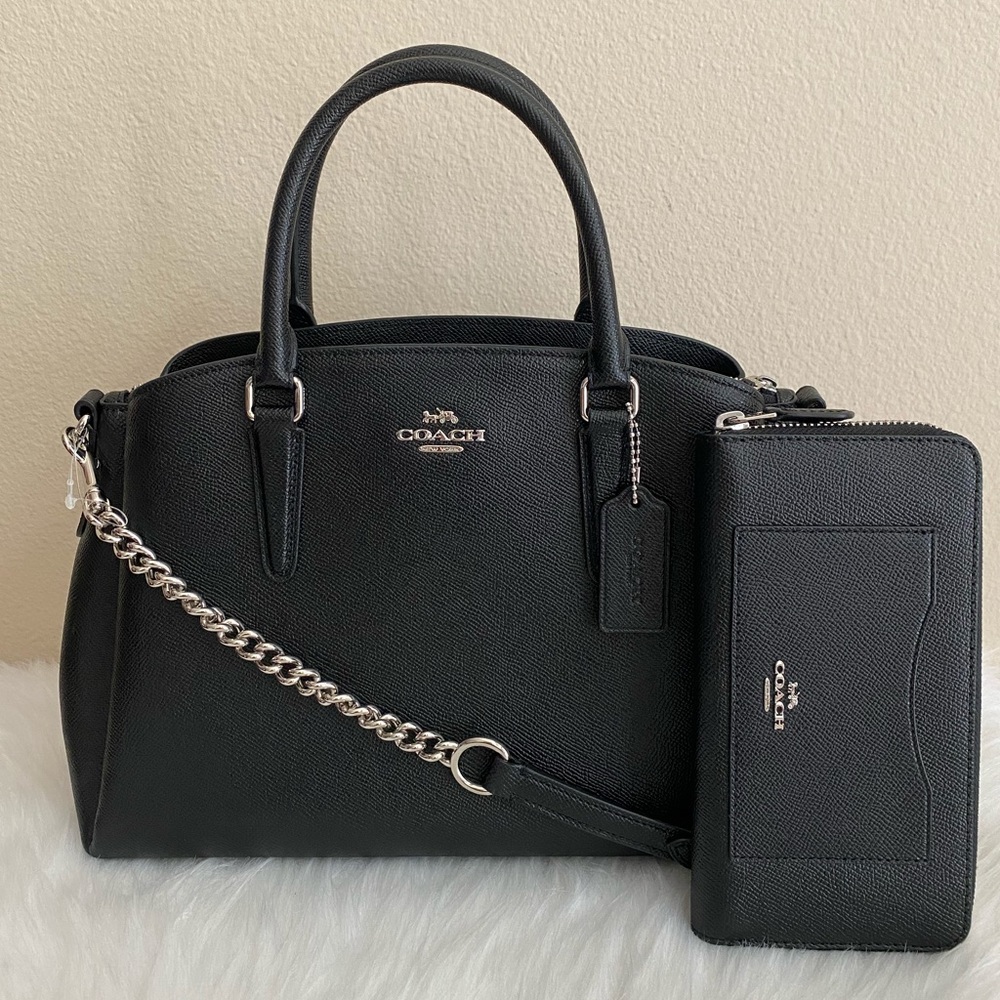 Coach purse and wallet set